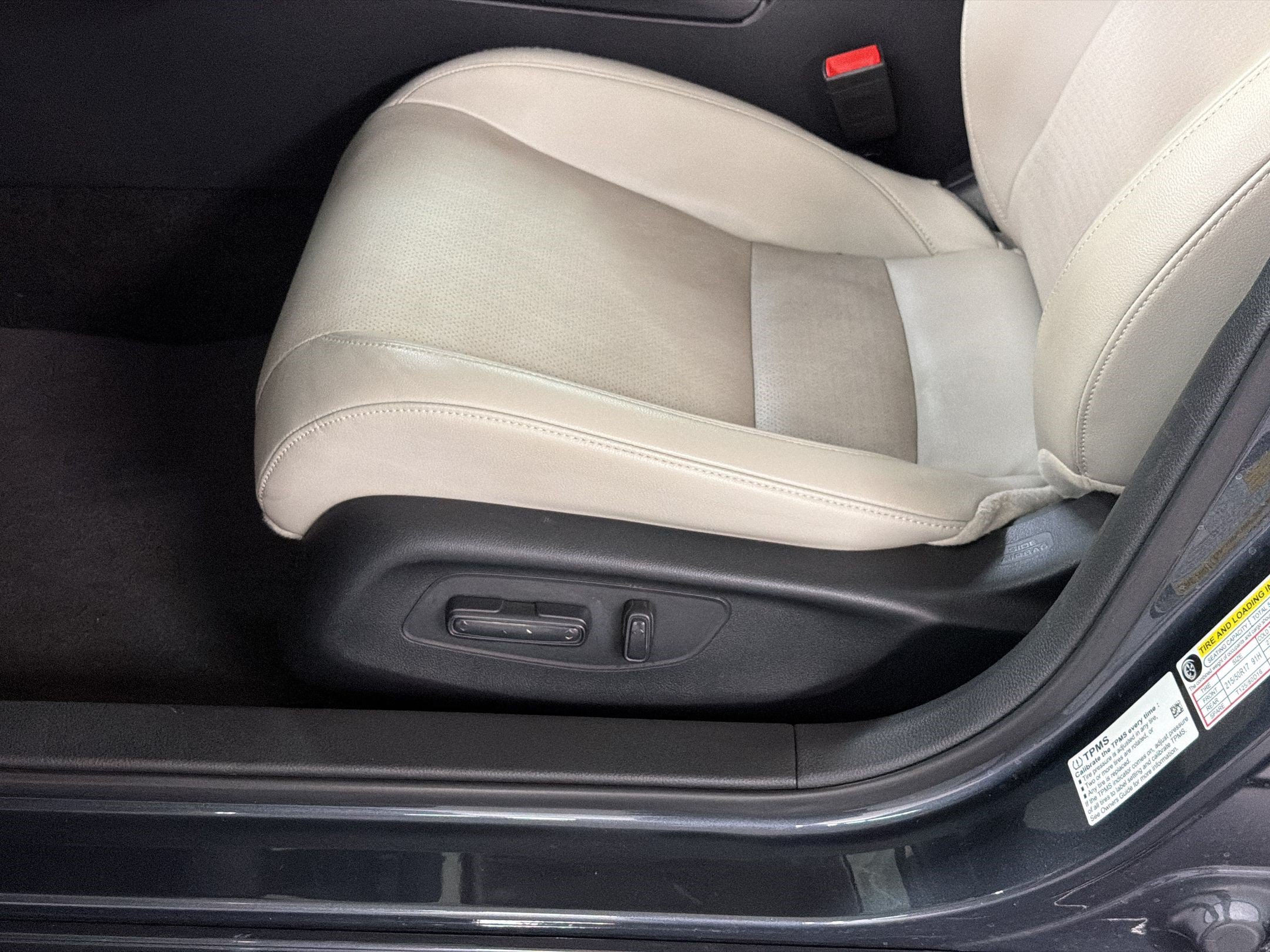 Certified 2024 Honda Civic EX-L image 15