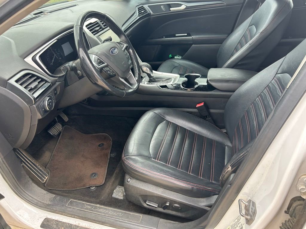Used 2014 Ford Fusion SE FWD image 11