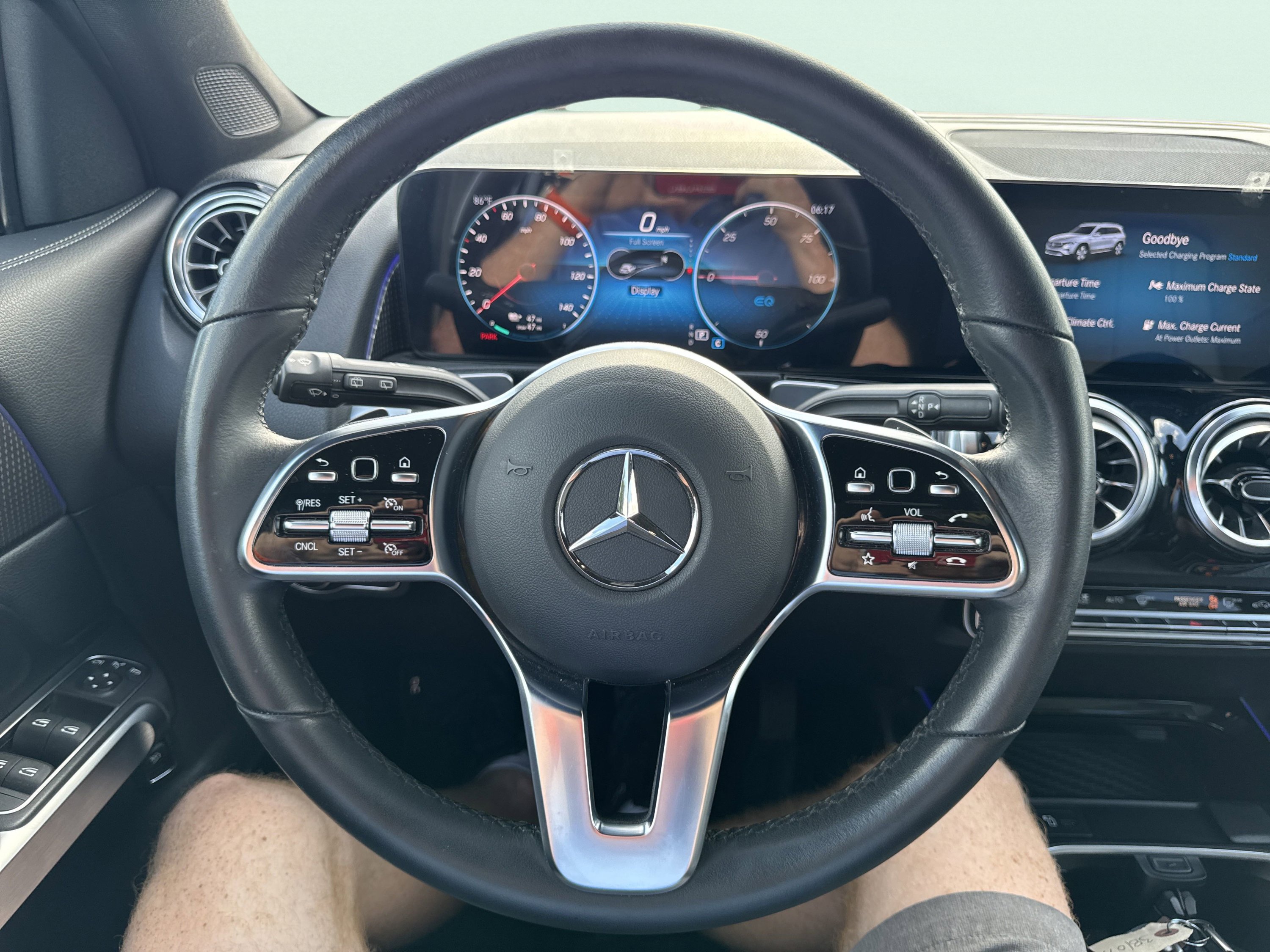 Used 2023 Mercedes-Benz EQB 350 4MATIC SUV w/ Exclusive Package image 63