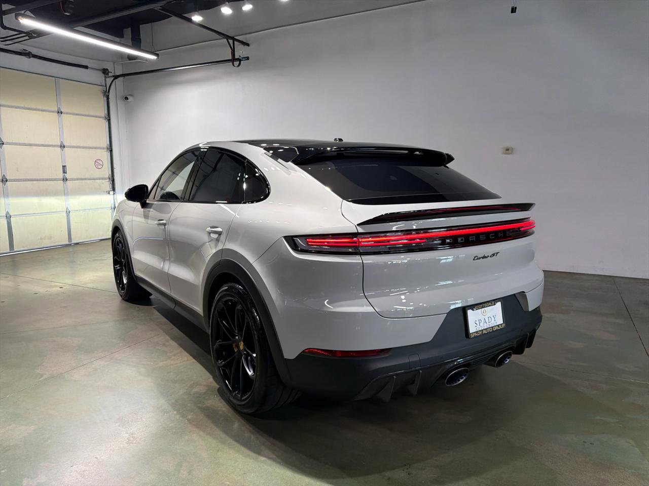 Used 2024 Porsche Cayenne Turbo GT AWD/4WD image 6