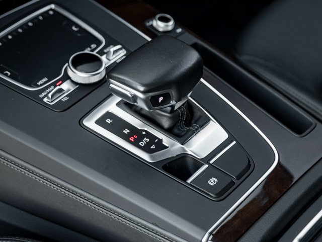 Used 2019 Audi Q5 2.0T Premium Plus w/ Premium Plus Package image 18
