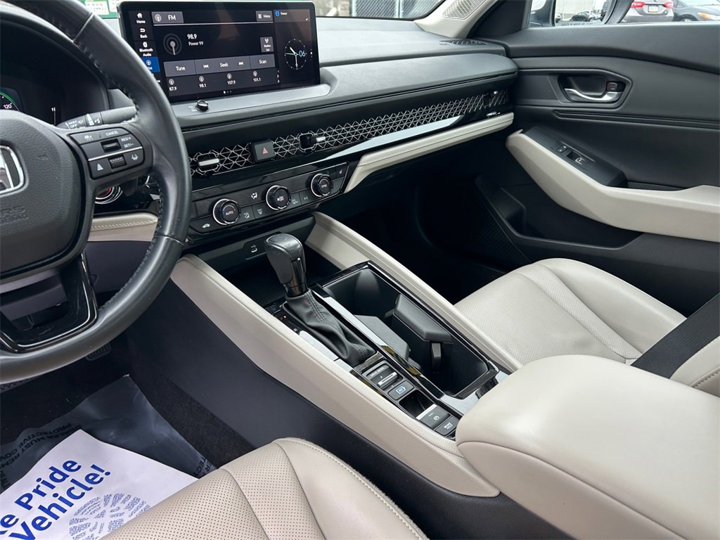 Used 2023 Honda Accord EX-L image 11