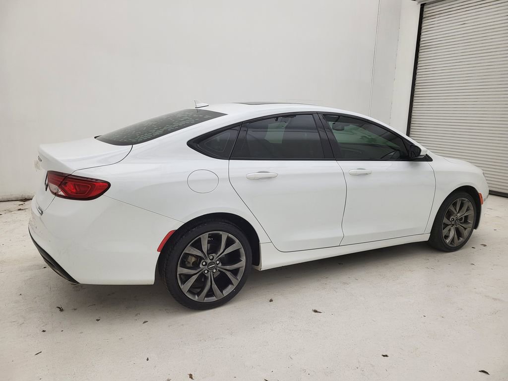 Used 2016 Chrysler 200 S w/ Navigation & Sound Group I image 18