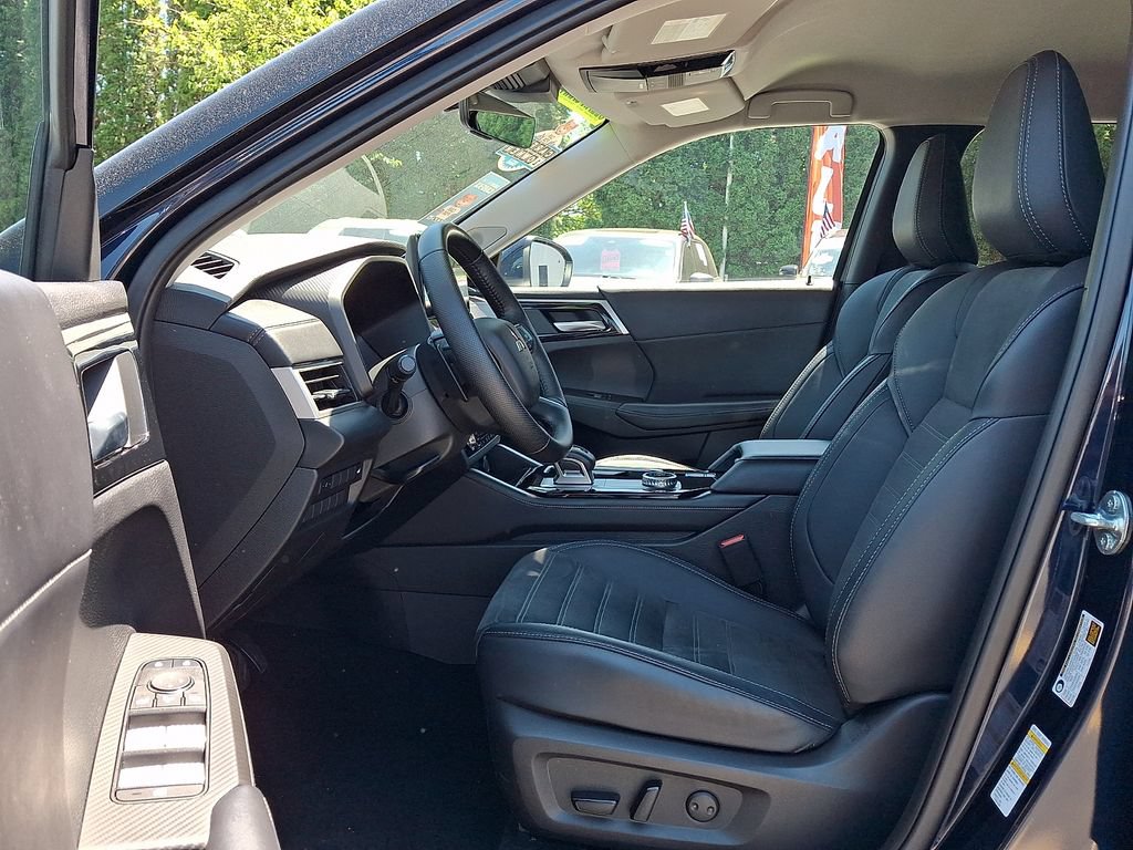 Used 2025 Mitsubishi Outlander SE AWD/4WD image 15