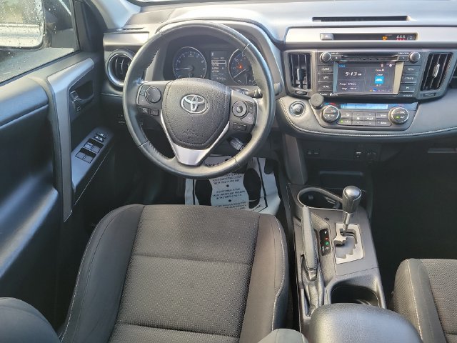 Used 2018 Toyota RAV4 XLE FWD image 15