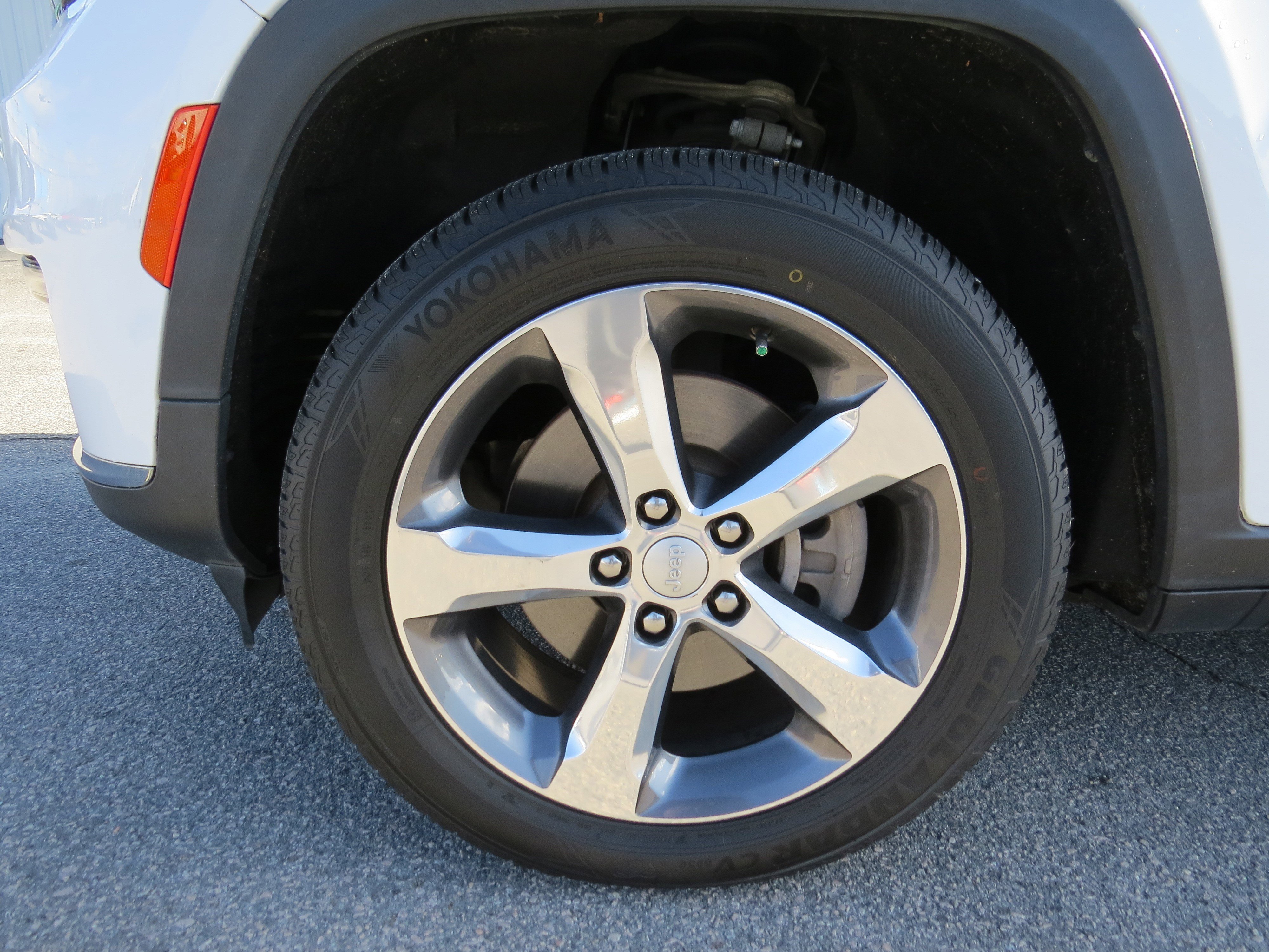 Used 2022 Jeep Grand Cherokee L Limited image 13