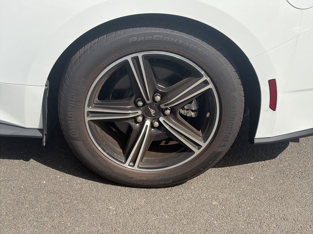Used 2025 Ford Mustang Premium RWD image 23