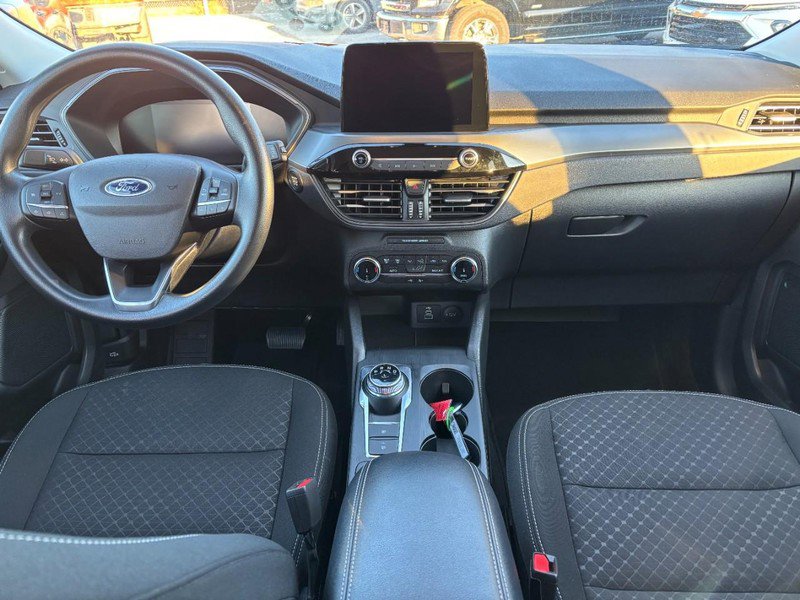 Used 2025 Ford Escape Active AWD/4WD image 14