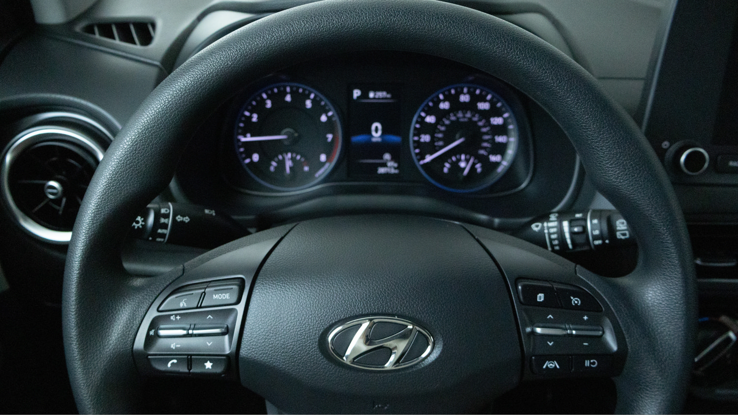 Used 2023 Hyundai Kona SEL w/ Cargo Package AWD/4WD image 17