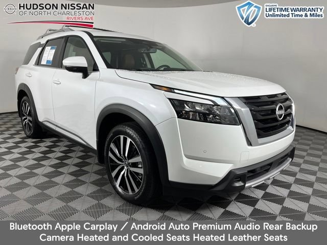 Used 2025 Nissan Pathfinder Platinum w/ Cargo Package FWD image 1