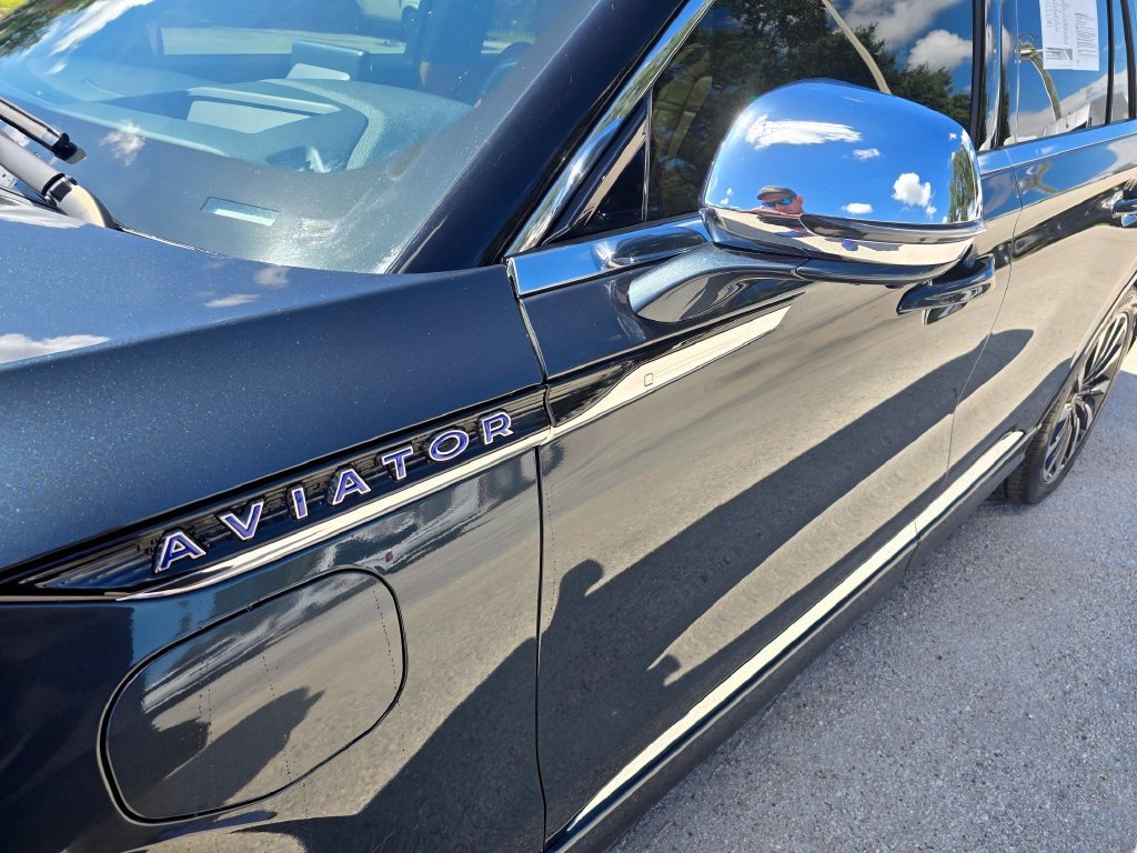 Used 2020 Lincoln Aviator Black Label Grand Touring w/ Class IV Trailer Tow Package AWD/4WD image 12