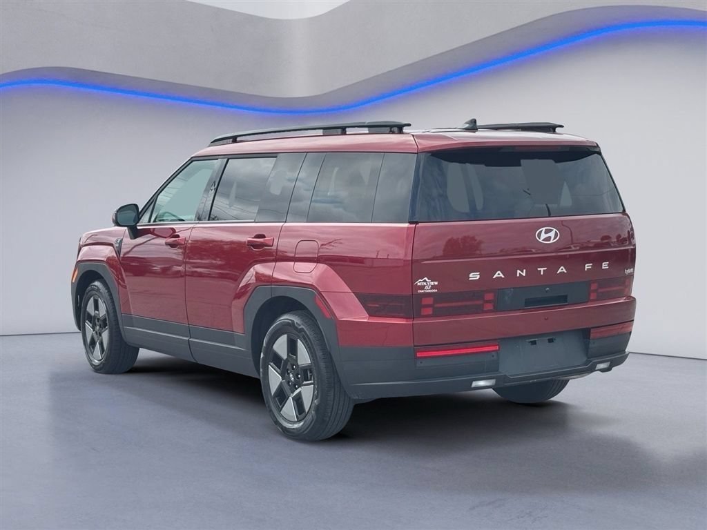 Used 2025 Hyundai Santa Fe SEL FWD image 3