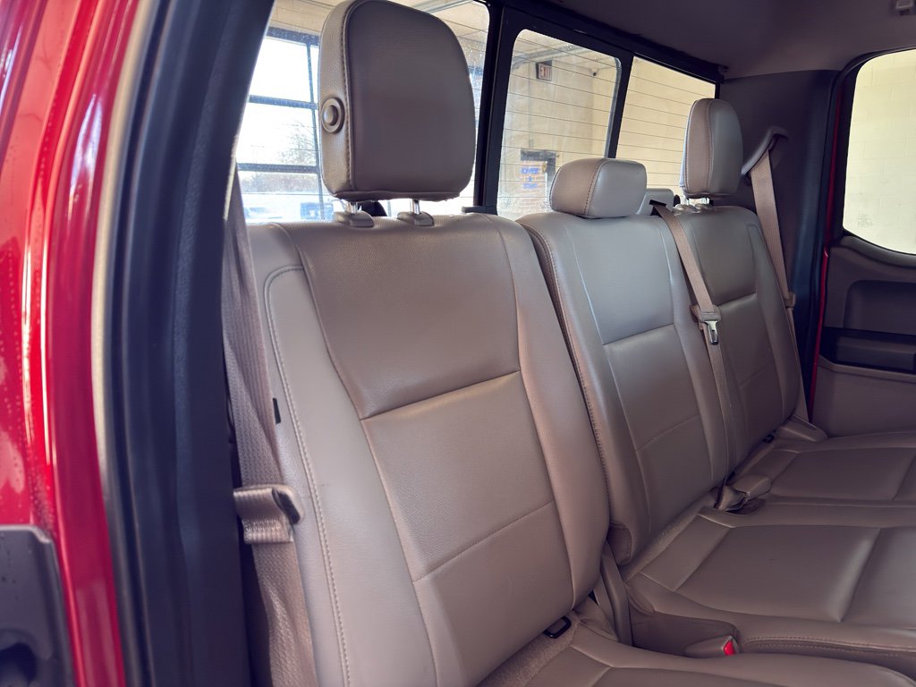 Used 2015 Ford F150 Lariat image 31