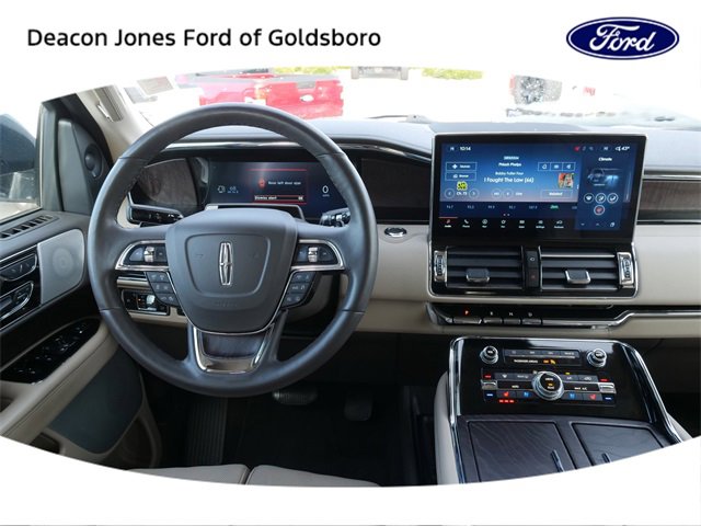Used 2024 Lincoln Navigator L Reserve image 20
