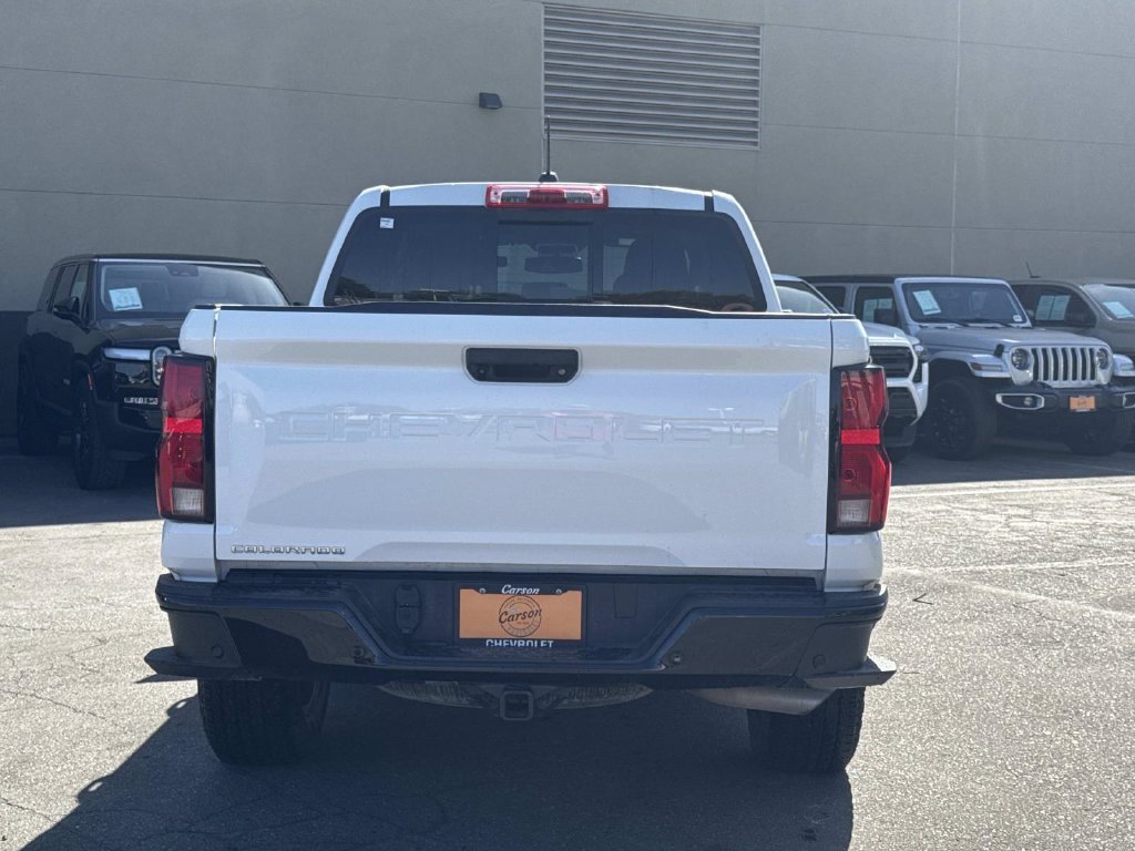 Used 2025 Chevrolet Colorado Z71 AWD/4WD image 4