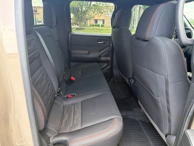 Used 2024 Nissan Frontier PRO-4X w/ Off-Road Protection Package AWD/4WD image 11