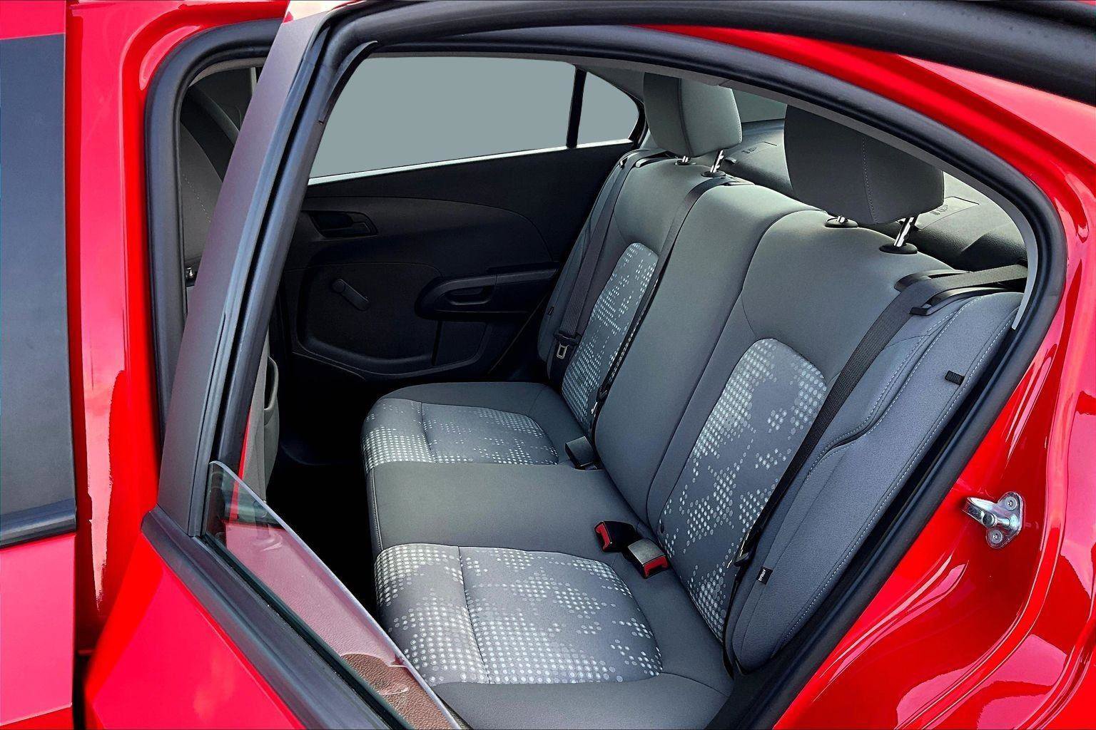 Used 2018 Chevrolet Sonic LS image 25