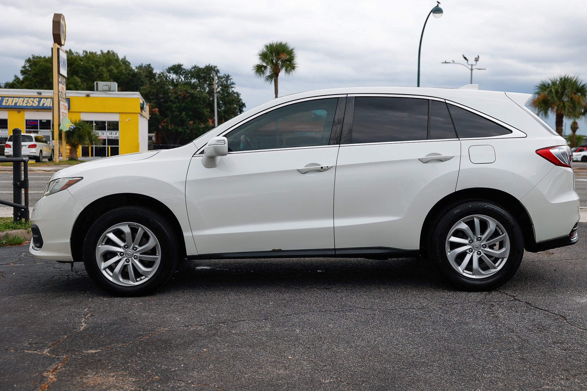 Used 2016 Acura RDX FWD image 4