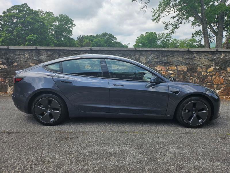 Used 2023 Tesla Model 3 Standard Range RWD image 9