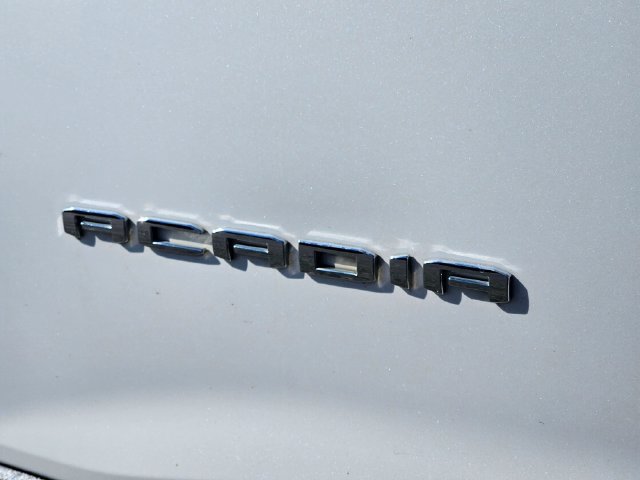 Used 2020 GMC Acadia SLT w/ Trailering Package AWD/4WD image 11