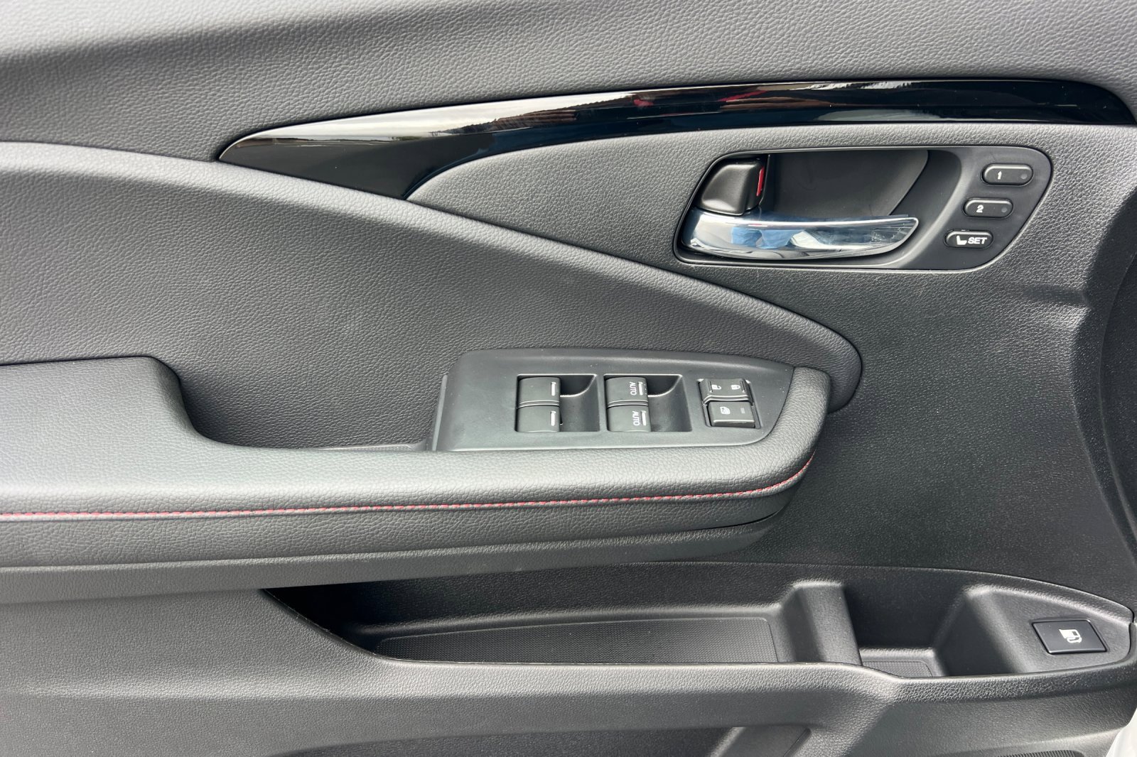 New 2026 Honda Ridgeline Black Edition image 10