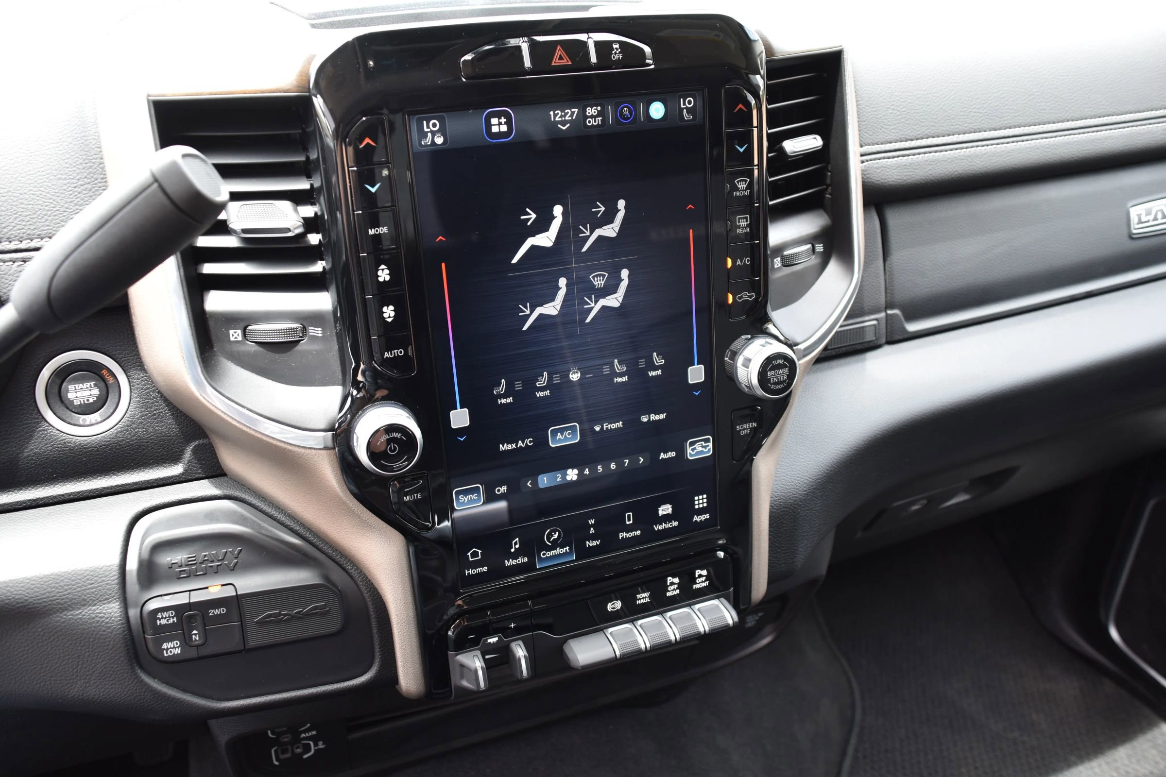 Used 2024 RAM 2500 Laramie image 16