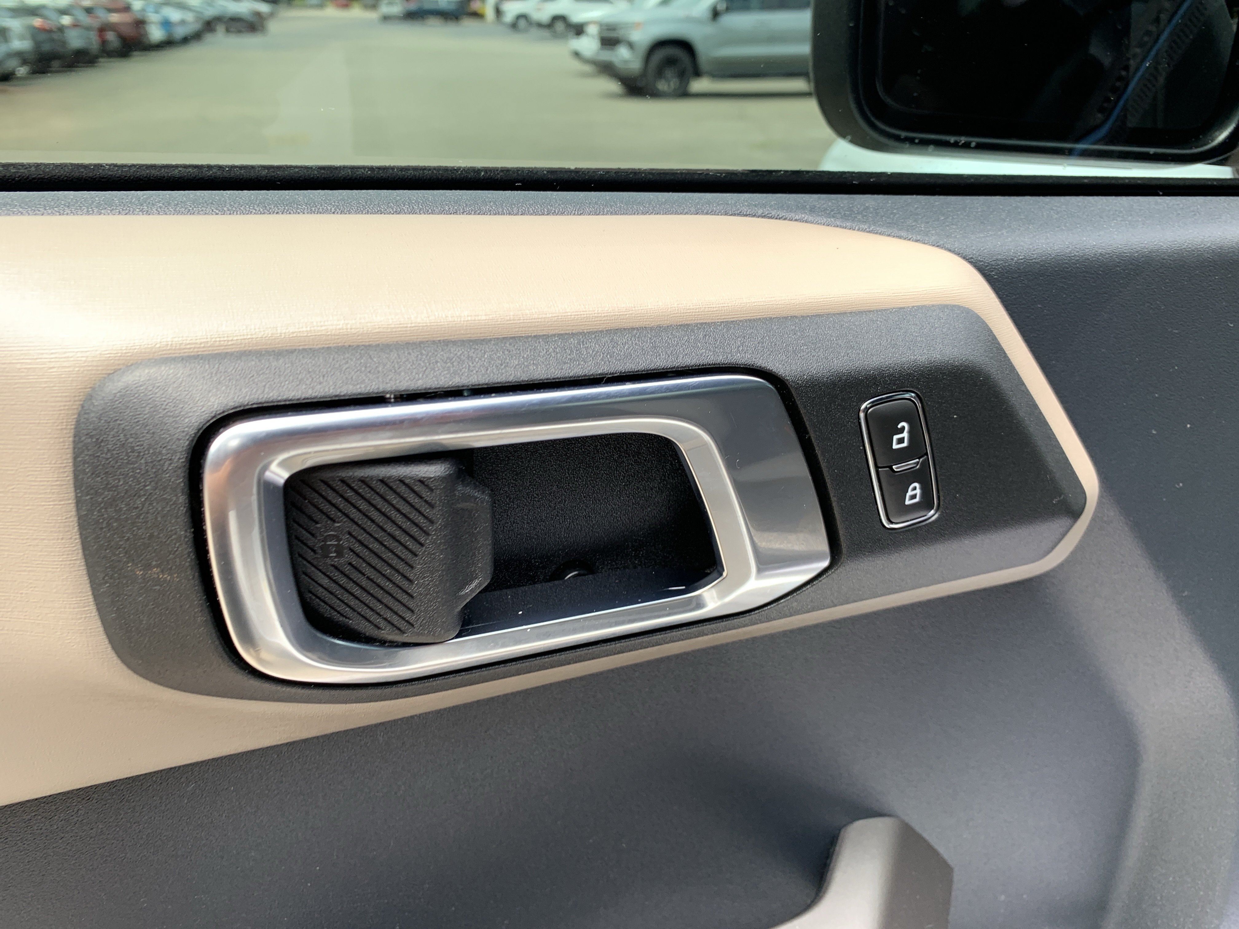 Used 2023 Ford Bronco Wildtrak AWD/4WD image 12
