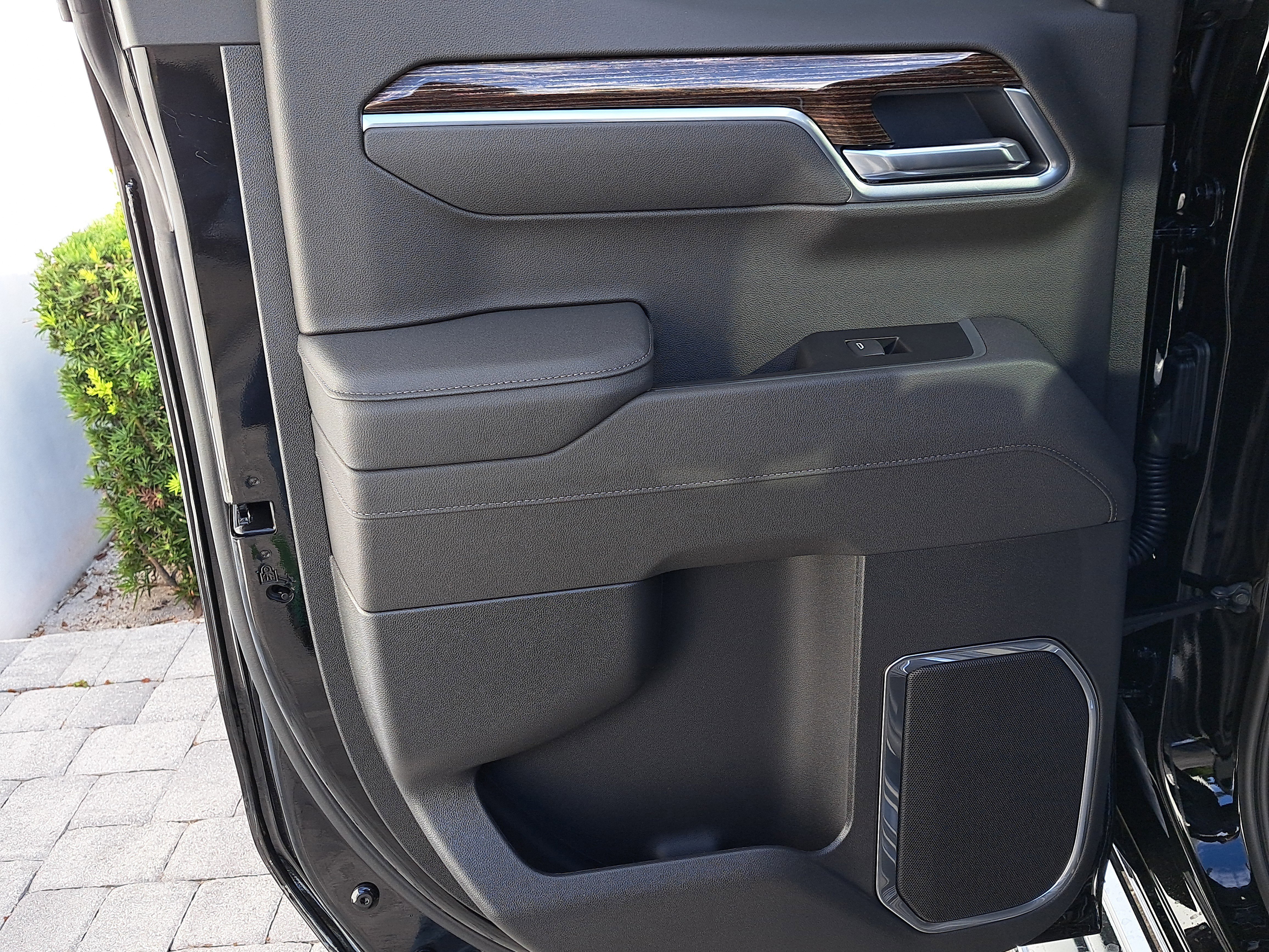 New 2026 GMC Sierra 1500 SLE w/ Preferred Package image 11