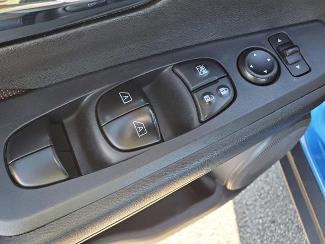 Certified 2024 Nissan Kicks SR image 17