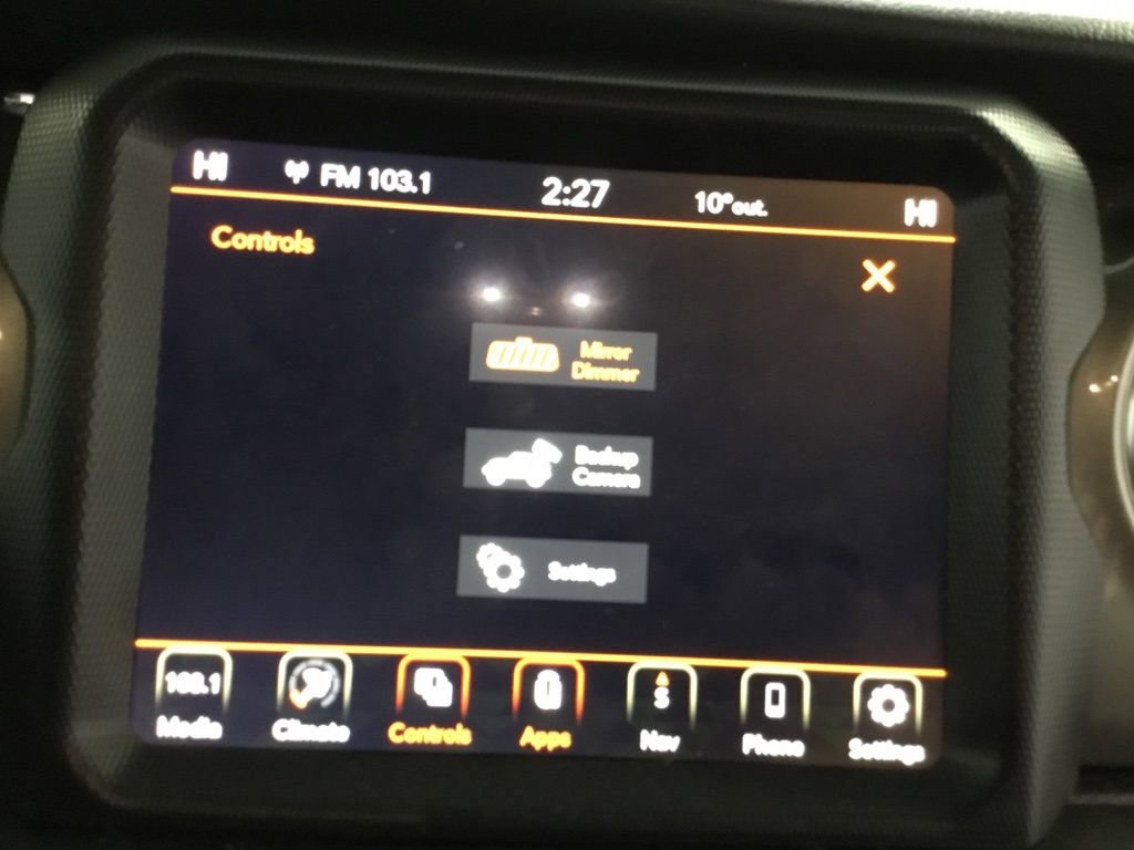 Used 2023 Jeep Wrangler Sahara image 30