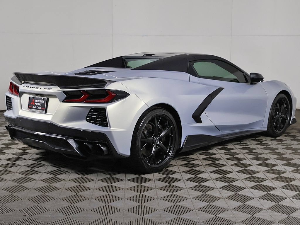 Used 2021 Chevrolet Corvette Stingray Premium Conv w/ Z51 Performance Package RWD image 13
