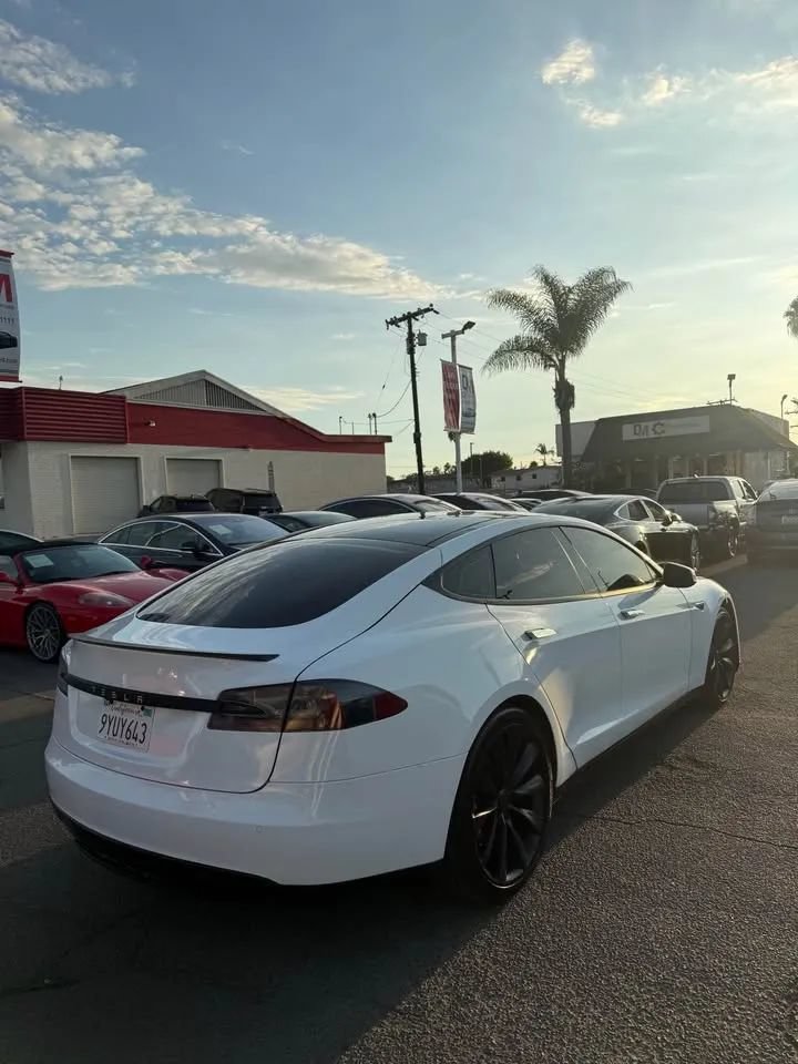 Used 2014 Tesla Model S P85 RWD image 4