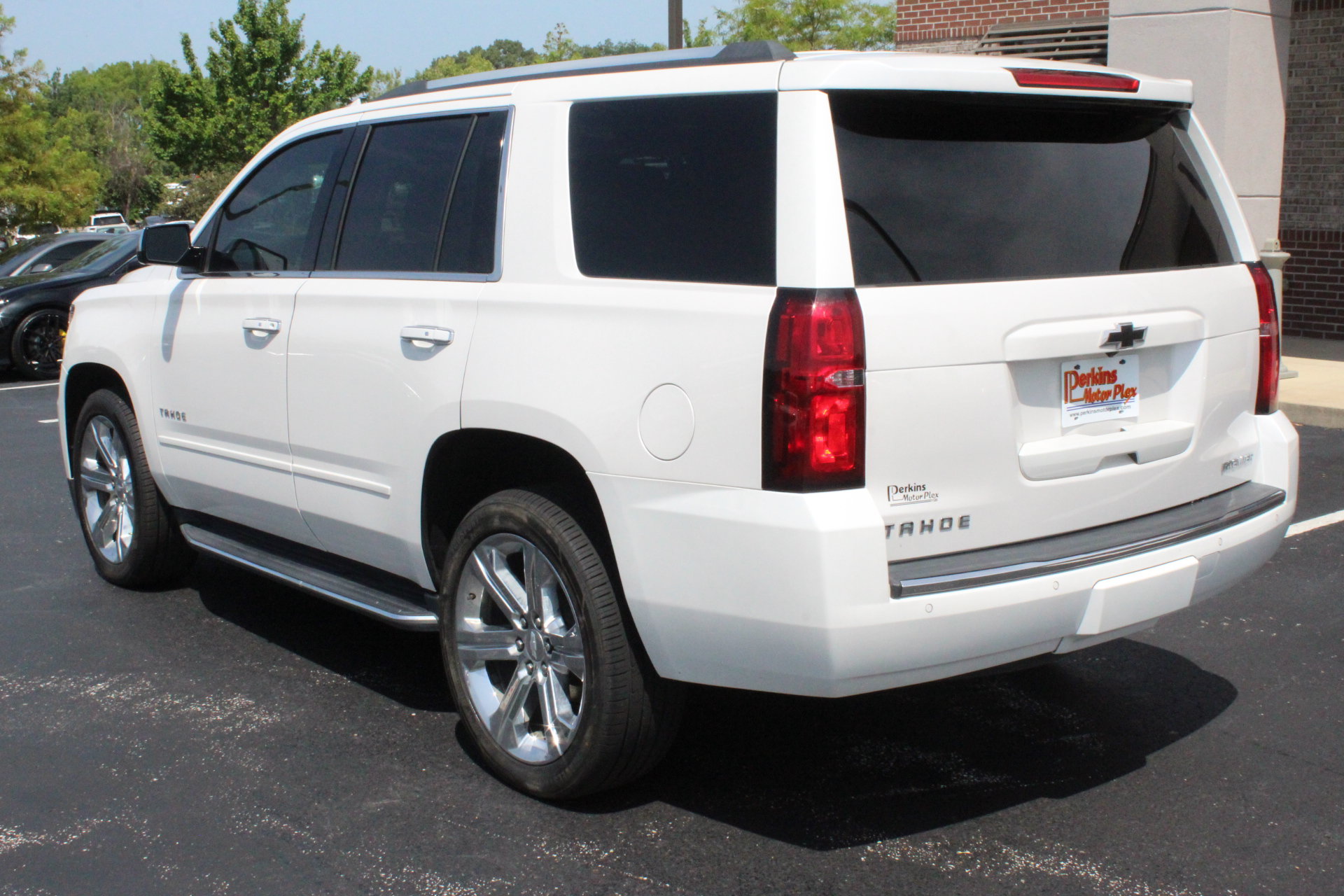 Used 2019 Chevrolet Tahoe Premier RWD image 8