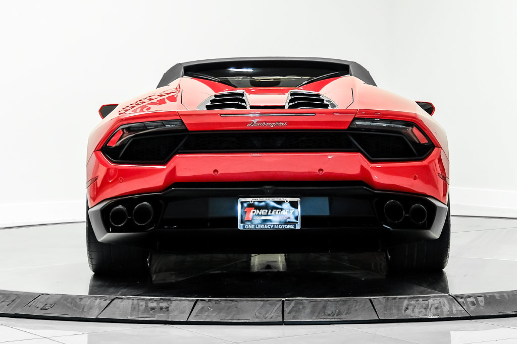 Used 2018 Lamborghini Huracan LP 580-2 RWD image 11