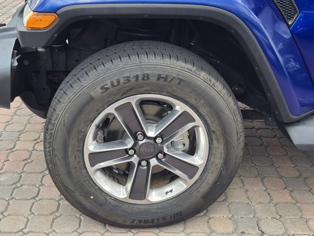 Used 2019 Jeep Wrangler Unlimited Sahara AWD/4WD image 10