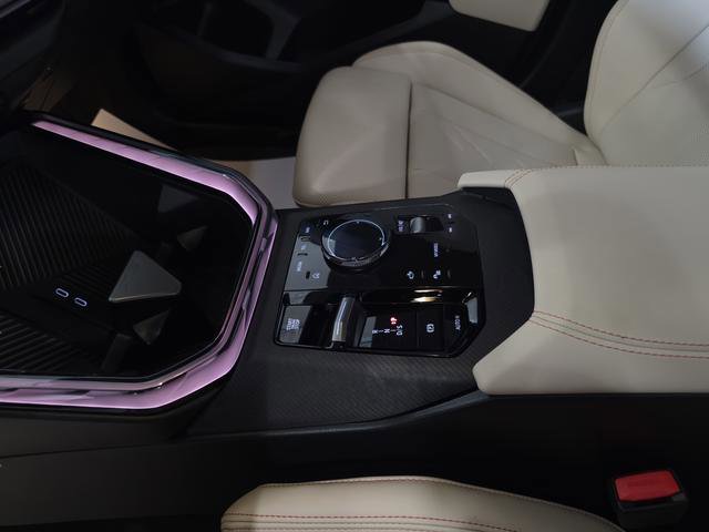 Used 2026 BMW X3 xDrive30 w/ Premium Package image 22