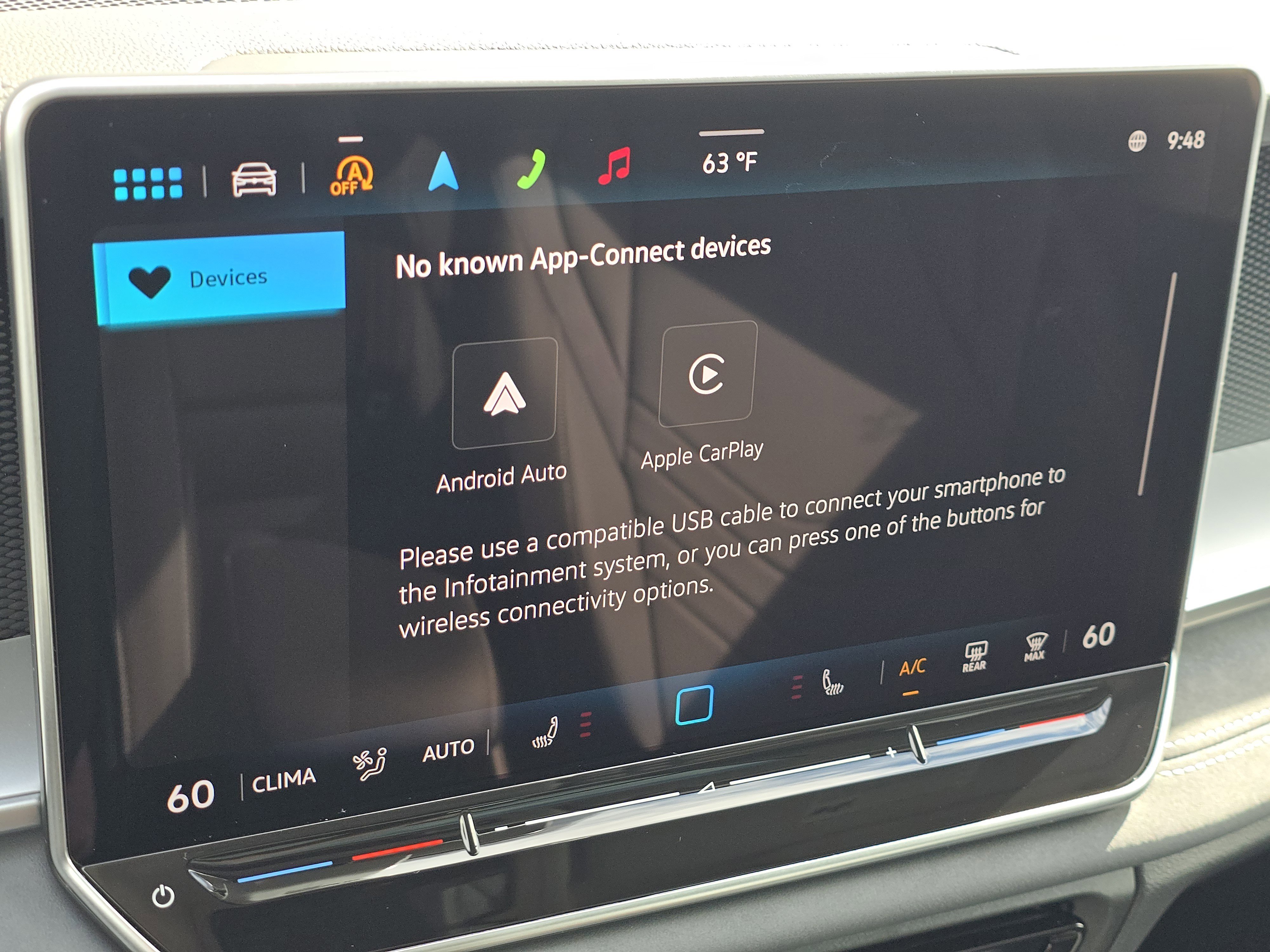 New 2025 Volkswagen Tiguan SE image 9