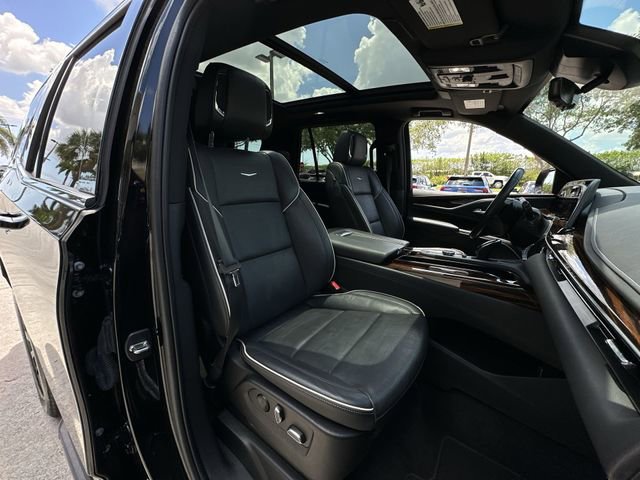 Certified 2022 Cadillac Escalade Premium Luxury RWD image 34