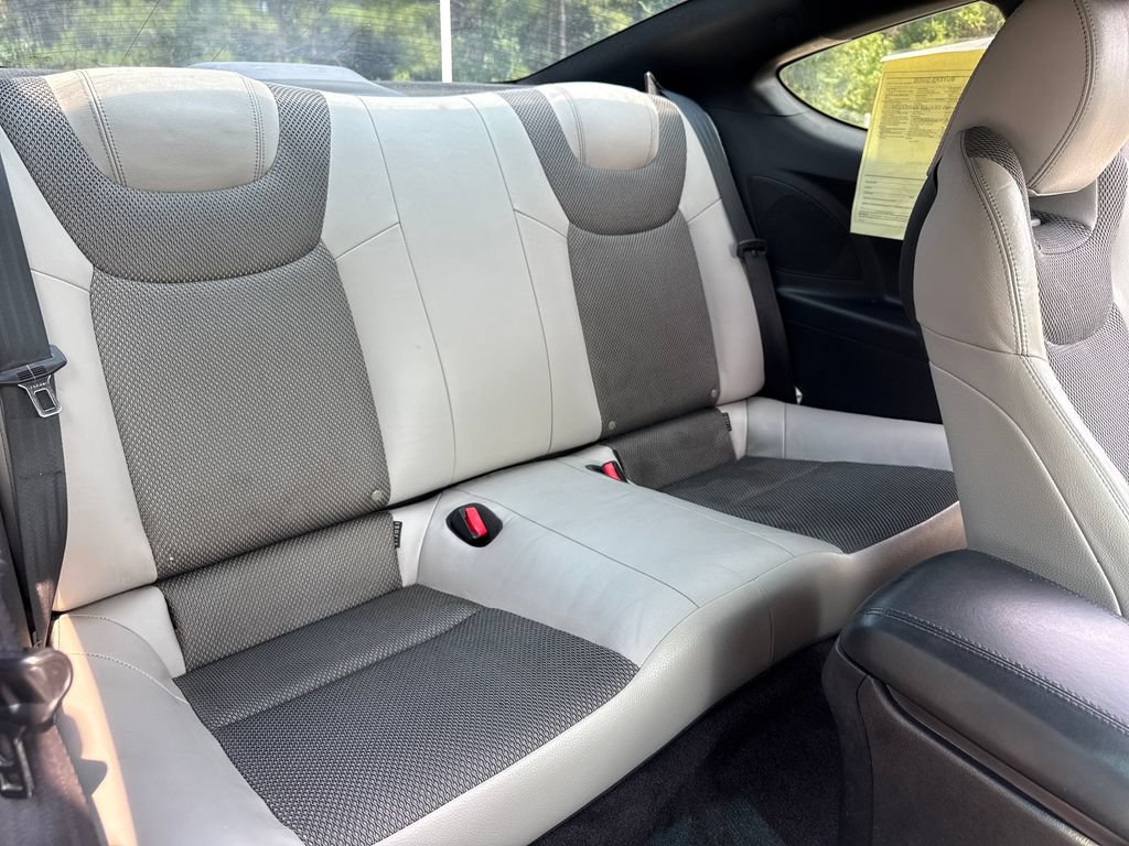 Used 2014 Hyundai Genesis 2.0T RWD image 33