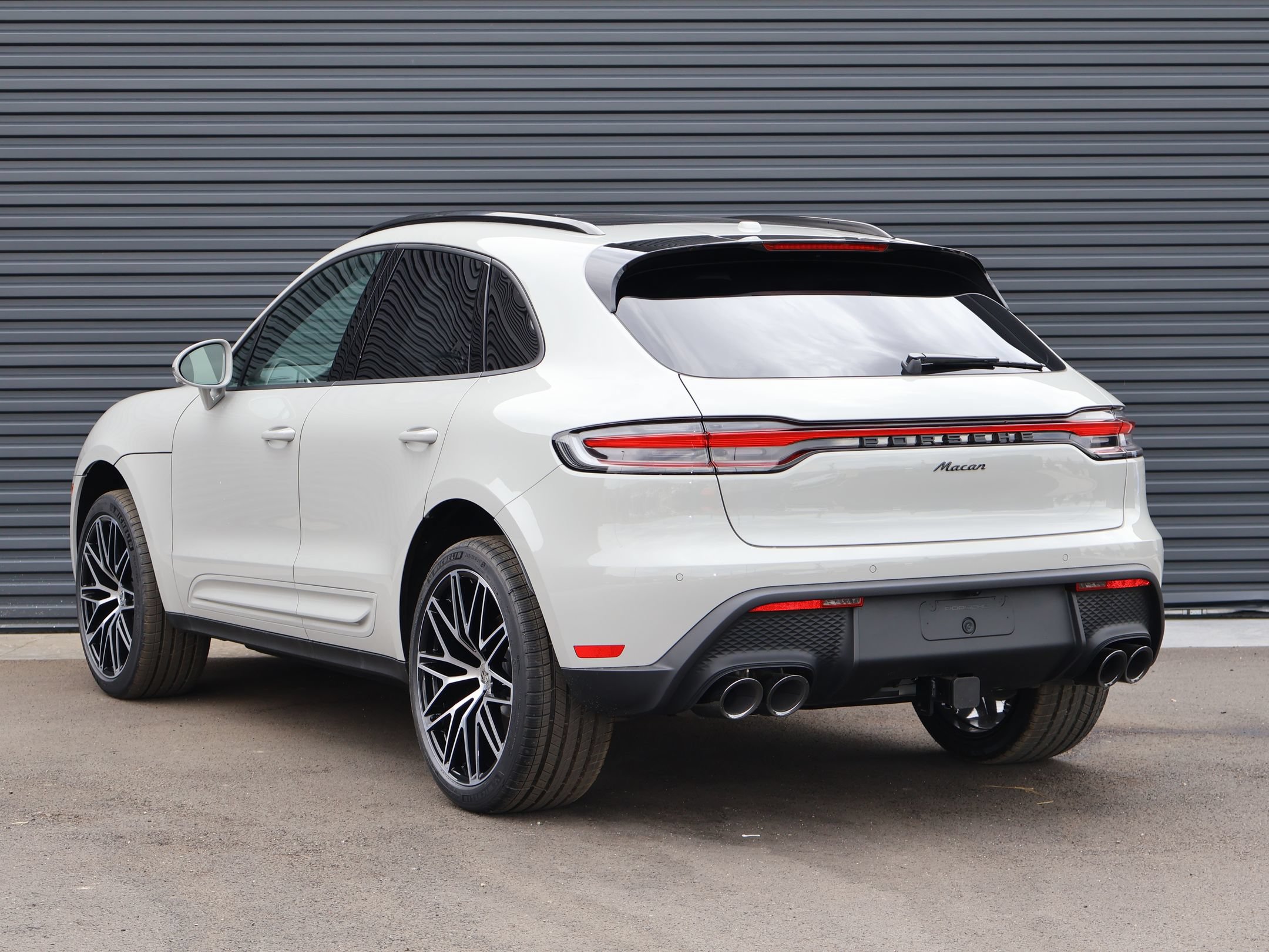 New 2026 Porsche Macan AWD/4WD image 3