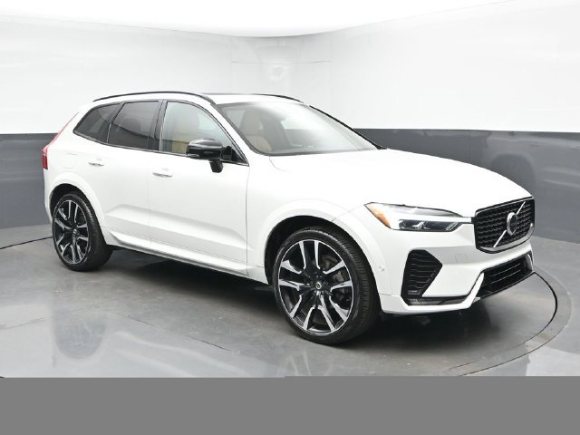 Used 2024 Volvo XC60 B5 Ultimate AWD/4WD image 4