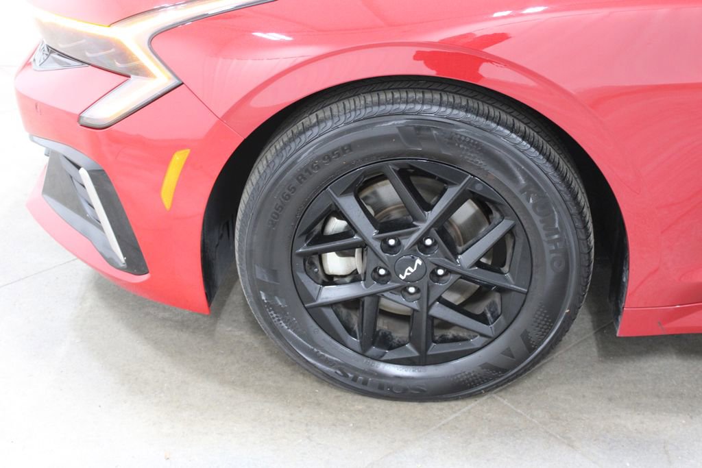 Used 2025 Kia K5 LXS image 42