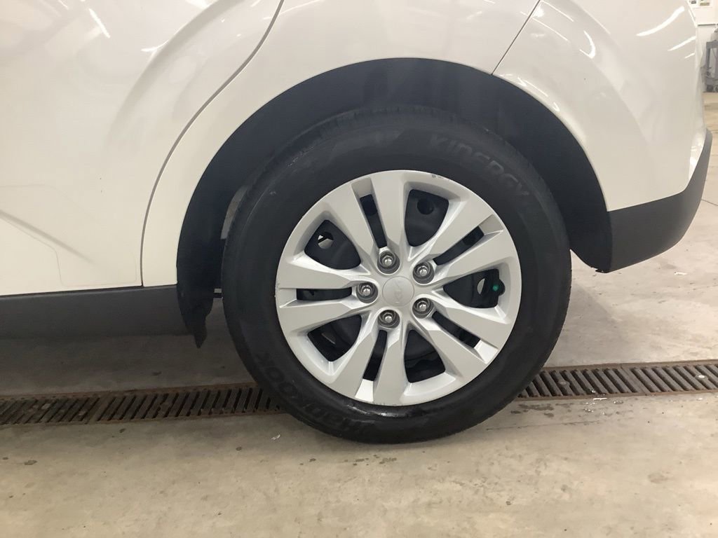 Used 2023 Kia Soul LX FWD image 7