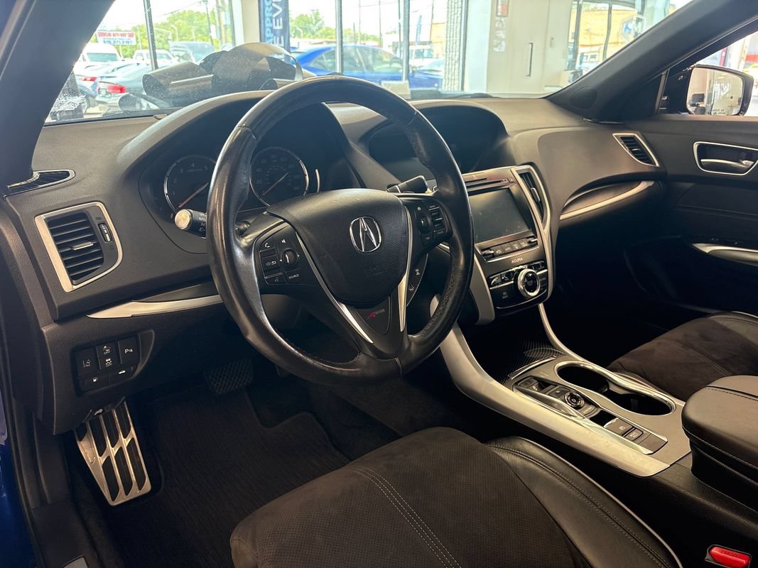 Used 2018 Acura TLX V6 w/ Technology & A-SPEC Pkg FWD image 16