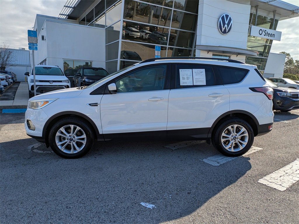 Used 2018 Ford Escape SE image 3