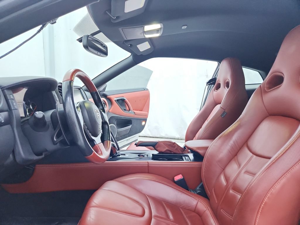 Used 2015 Nissan GT-R Premium AWD/4WD image 18