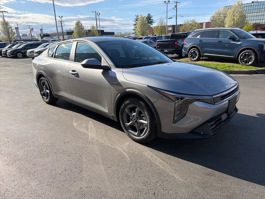 New 2026 Kia K4 FWD image 4