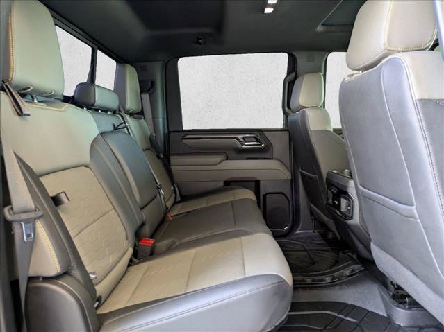 Used 2025 Chevrolet Silverado 2500 ZR2 w/ Technology Package AWD/4WD image 21