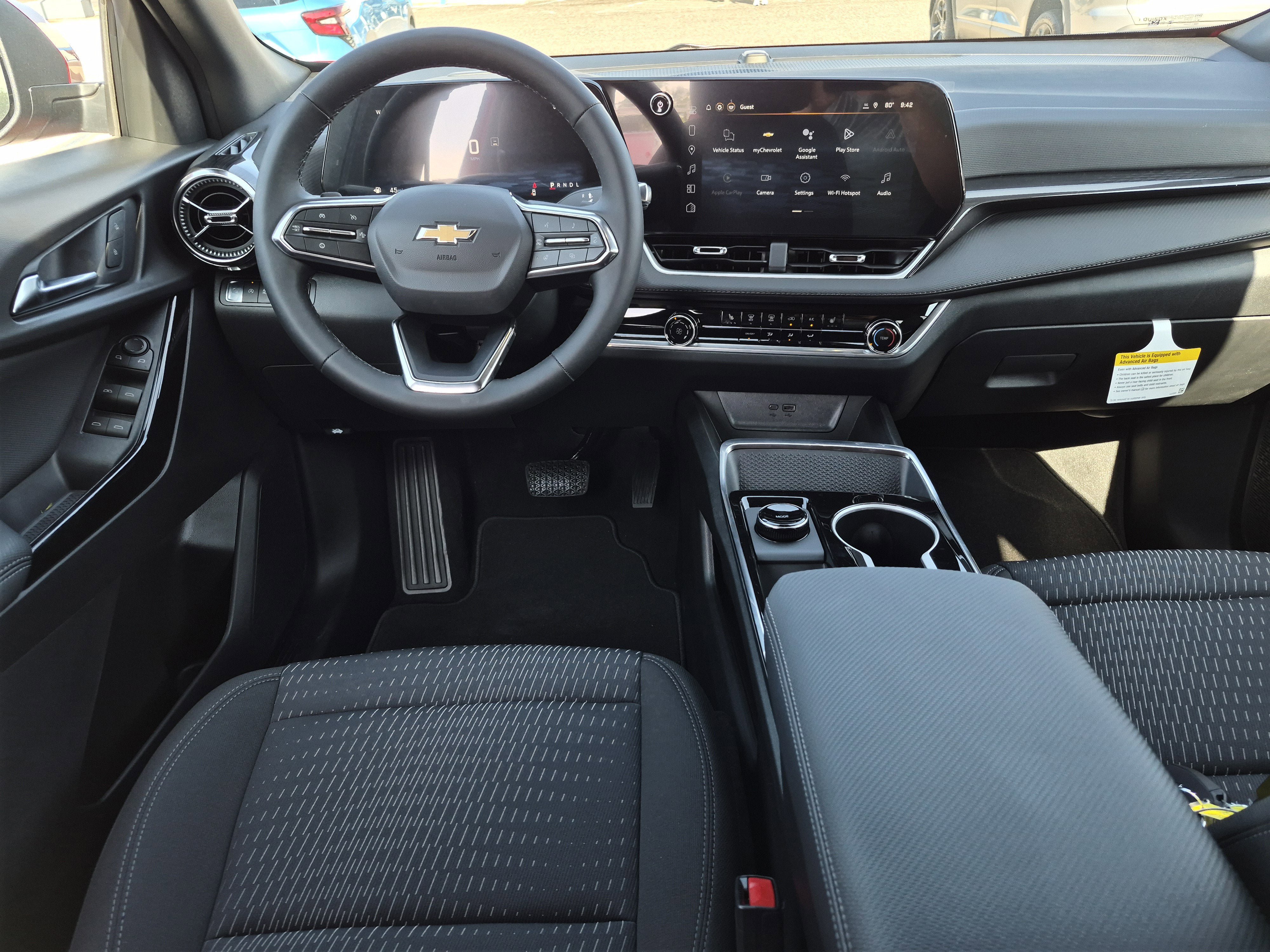 New 2026 Chevrolet Equinox LT w/ Safety and Technology Package FWD image 8