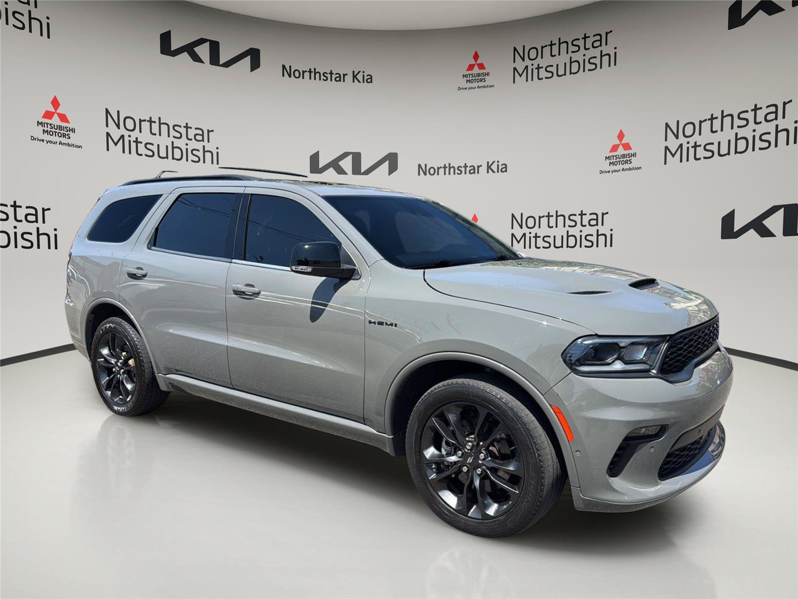 Used 2023 Dodge Durango R/T AWD/4WD image 10